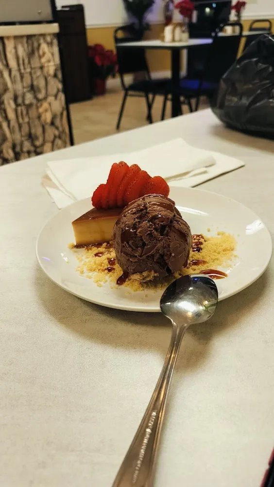Flan Cubano Con Helado